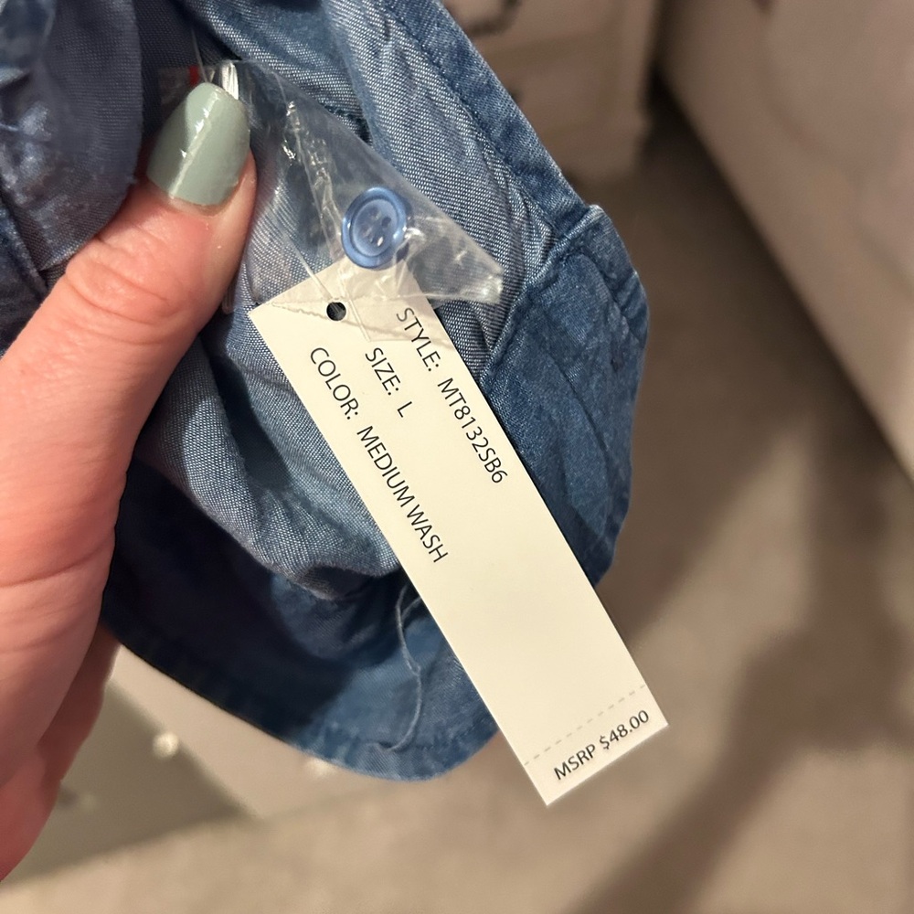 Medium Wash Blue Denim Button-Up Shirt - Picture 4 of 4
